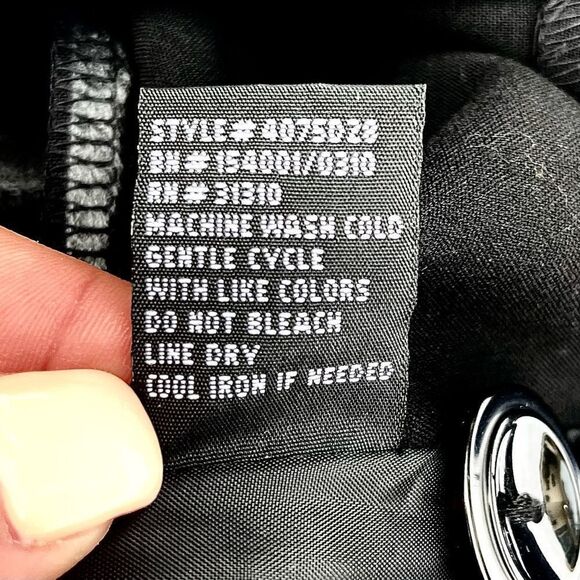 🍍3/$15🍍BCX Two-Button Suit Blazer - Picture 8 of 8